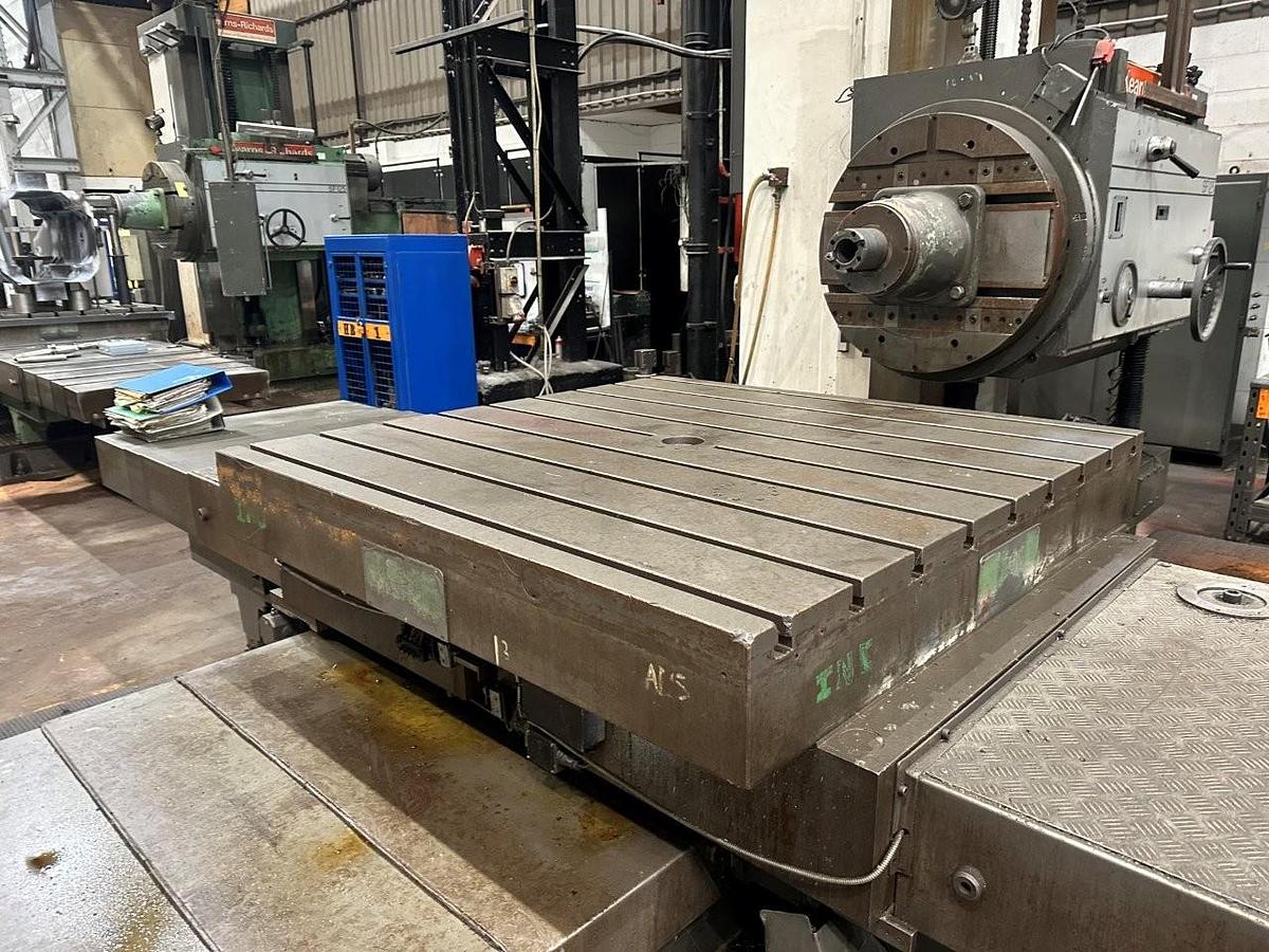 Used Kearns Richards SF 125 Horizontal Borer