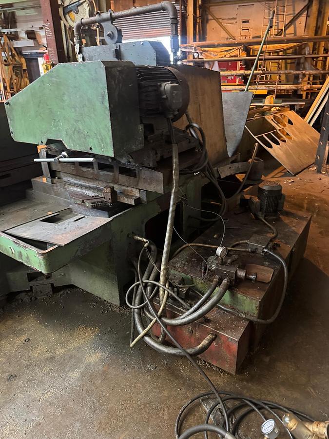 Used Cometa Model HSP 4000 Cylindrical Grinder