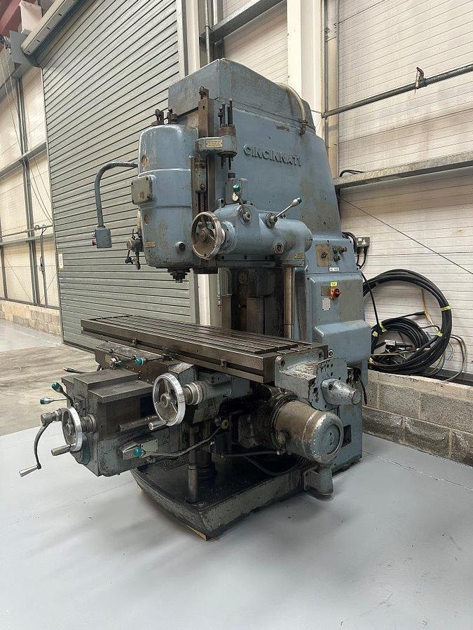 Used Cincinnati Model 310-16 EDO Vertical Mill
