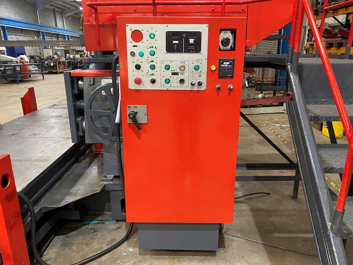 Used Amada H1300 Horizontal Bandsaw
