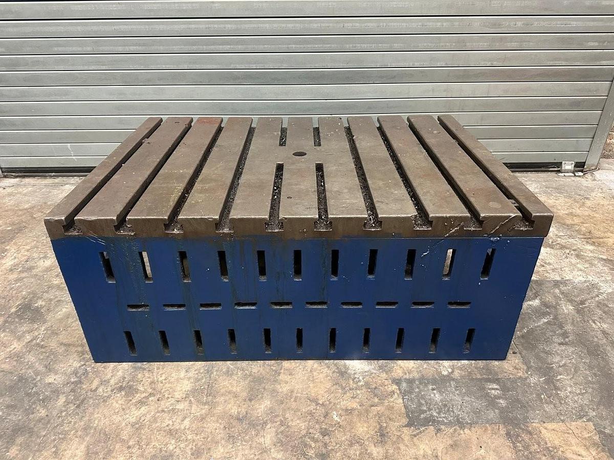 Used T Slotted Box Table