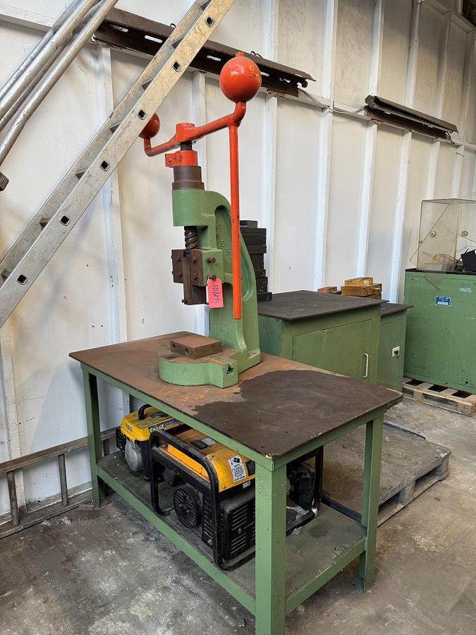 Used NORTON 5T Flypress on bench