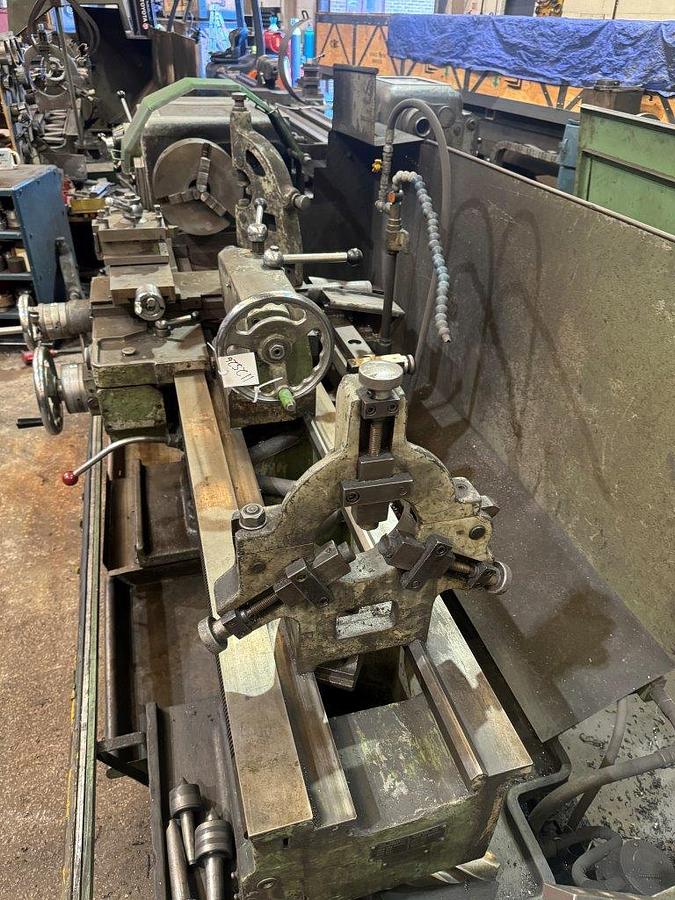 Used DSG Type 1609 x 60 Centre Lathe