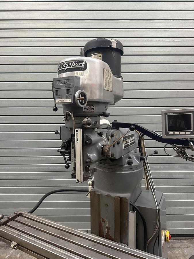 Used Bridgeport Series 1 2 hp Vari speed Turret Milling Machine