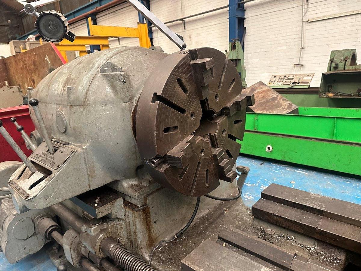Used Lang 28″ x 200″ Gap bed Centre Lathe