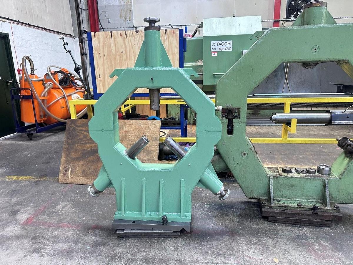 Used Tacchi HD/1450 X 4M Large Spindle Bore