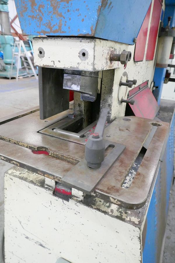 Used Kingsland 55XS Hydraulic Steelworker