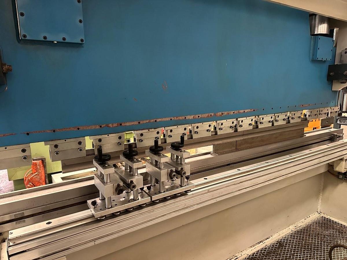 Used Rico Syncro PRCN 30-135M CNC Pressbrake