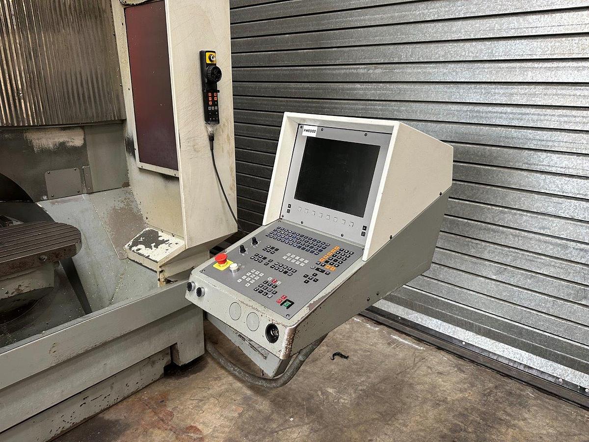 Used DMU 70 Evolution 5 Axis Machining Centre (2001)