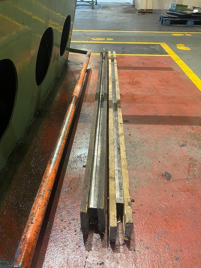 Used Pearson 2000mm x 8mm Hydraulic Guillotine