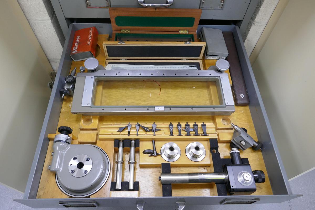 Used SIP MU-314 Universal Measuring Machine