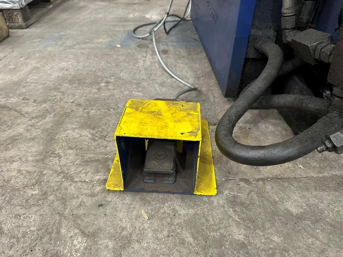 Used Haco HSL 3013 Guillotine (13mm max cut x 3050mm)