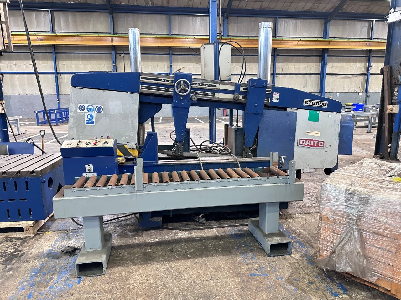 Used Daito ST6090 Mitre Base Horizontal Bandsaw