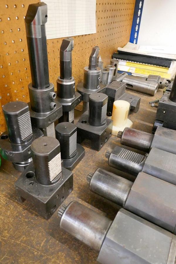 Used Daewoo Puma 12S-3A CNC Turning Centre with C-Axis & Live Tooling (1996)