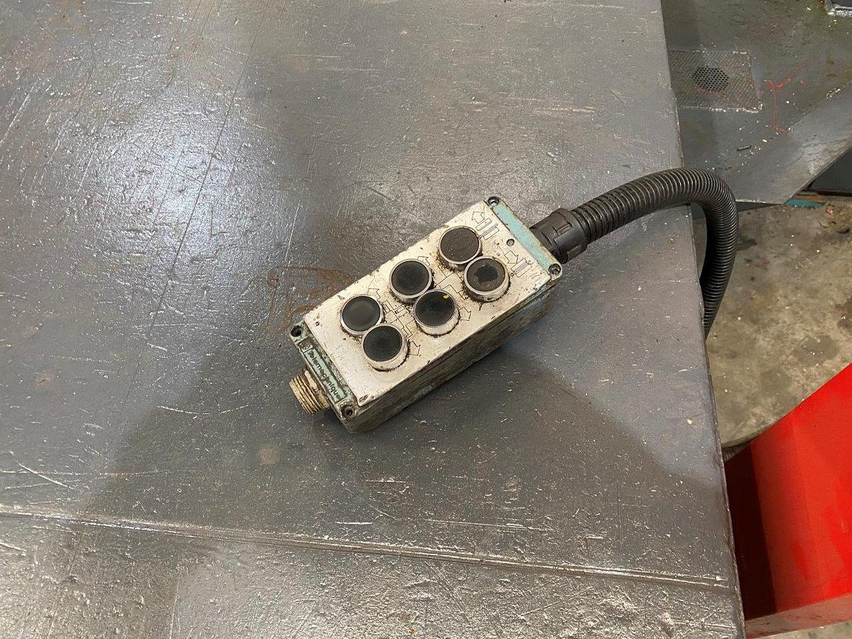 Used Amada H1300 Horizontal Bandsaw