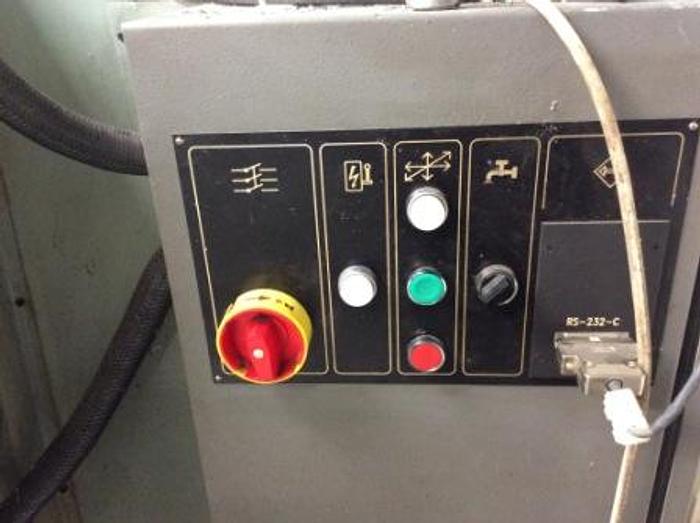 Used 1995 TOS F2V CNC Milling Machine