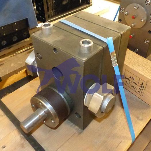 Used Used pump head BLACK & PARR