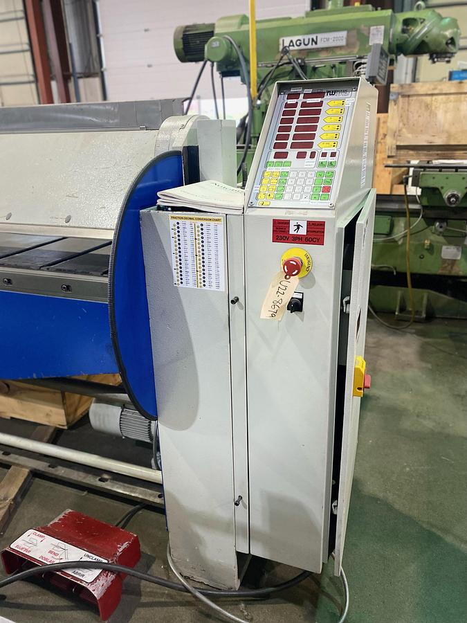 Used ONLY “USED” ROPER WHITNEY MODEL AB1014K FOLDING MACHINE