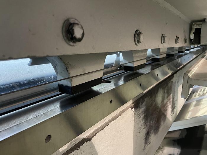 Used “USED” MVD A 02 3060 Mechanical Guillotine Shear