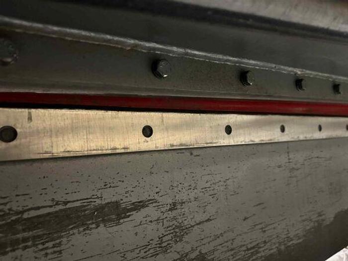 Used 14 Gauge x 10′ Roper Whitney 10M14 Shear, 2006