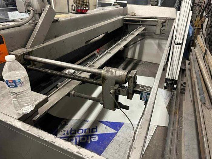 Used 14 Gauge x 10′ Roper Whitney 10M14 Shear, 2006