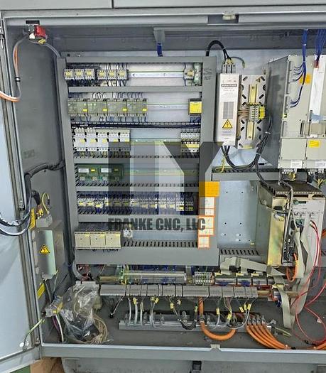 Used DMG MORI    DECKEL MAHO DMU50V