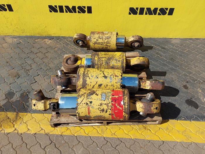 Used CAT 777 Dumper Rear Suspension Cylinders