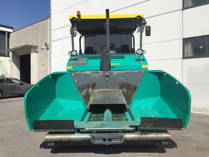 Used 2011 VOGELE SUPER 1803-2