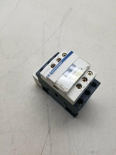 Used TELEMECANIQUE LC1D09 Contactor STARTER W/ LAD4BBVU