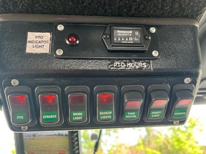 Used Altec AT40-G Bucket Boom on 2015 Ford F550 4x4 Extended Cab Utility Bucket Truck