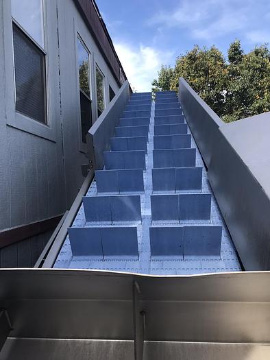 Used INCLINE CONVEYOR - FLIGHTED