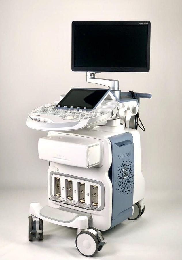 Refurbished Ultrasonido General Electric Voluson E10, BT21