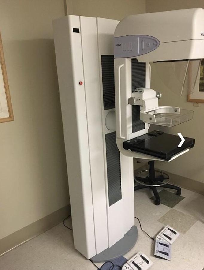 Usado Mastógrafo Análogo HOLOGIC M4 2005