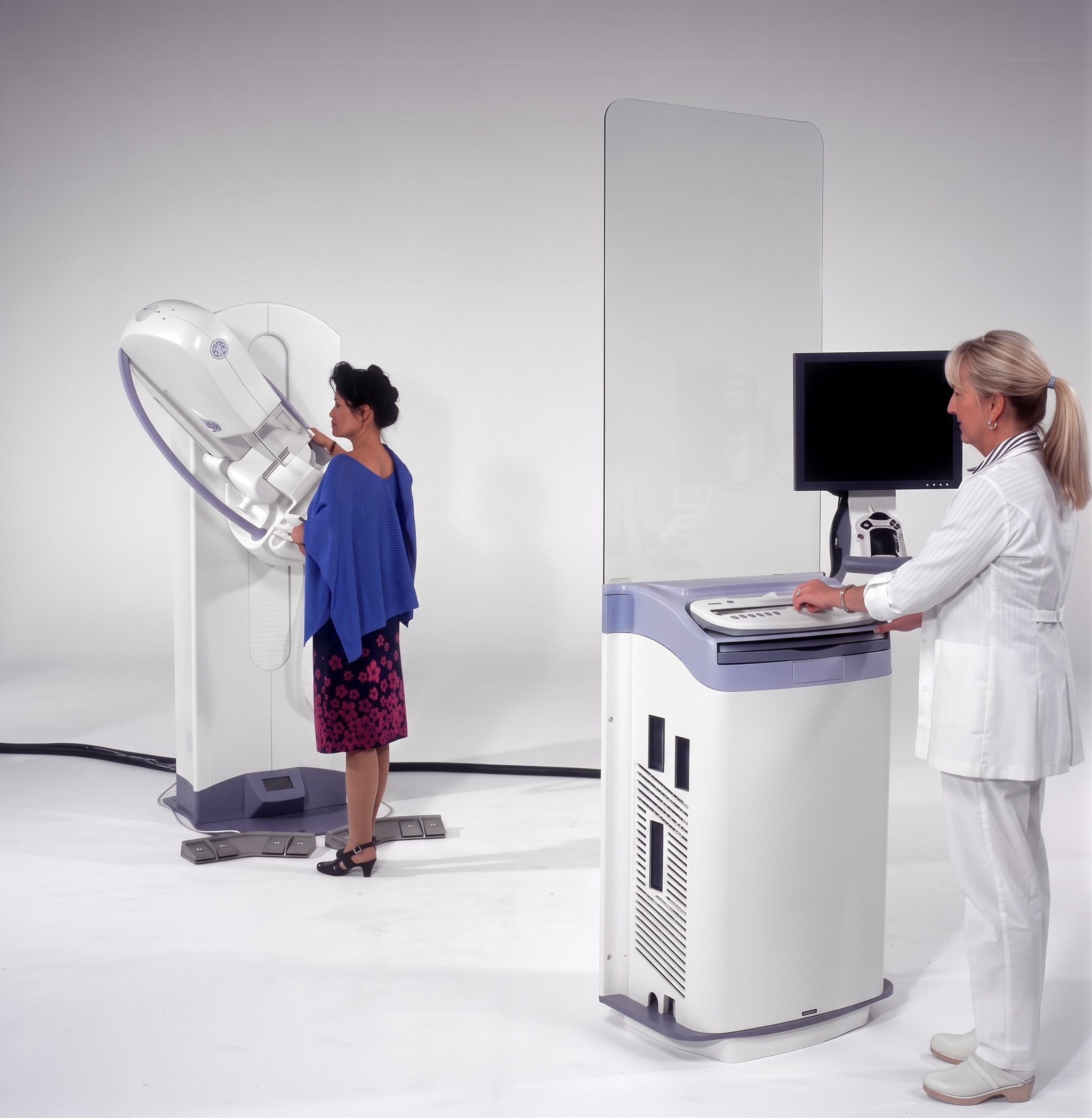 Refurbished Mastógrafo Digital General Electric (GE) Senographe Essential (Reacondicionado)