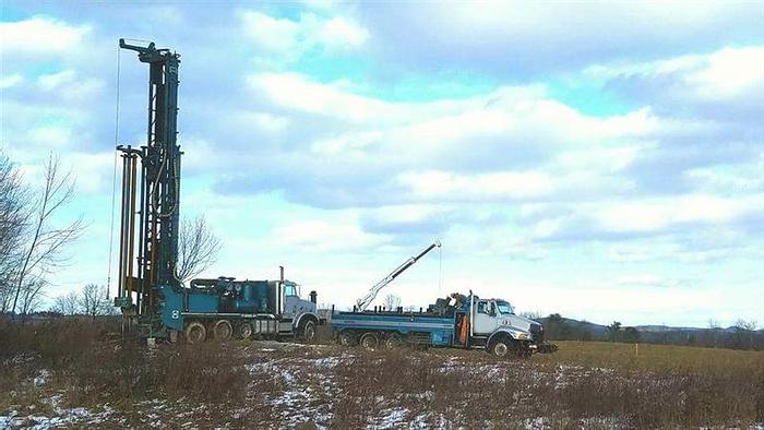 Used 2000 Reichdrill T-690-W Drill Rig