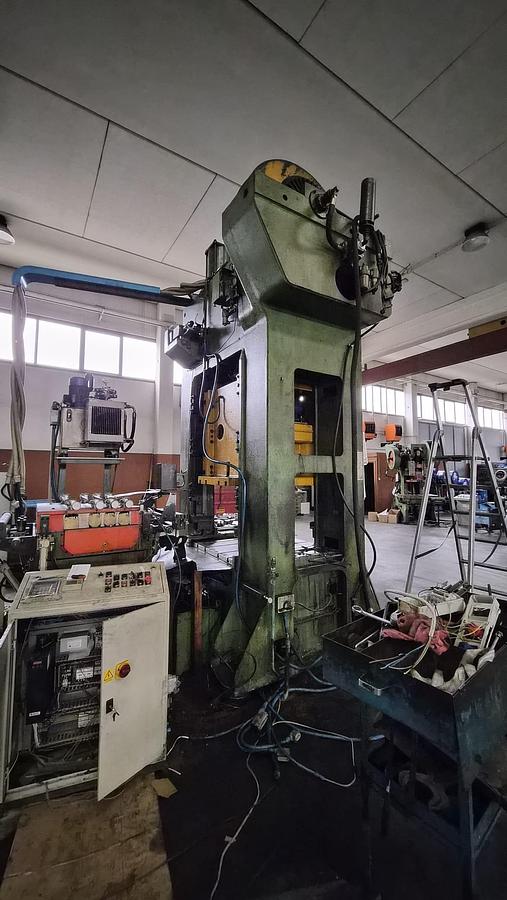 Usato COLOMBO AGOSTINO 200 ton