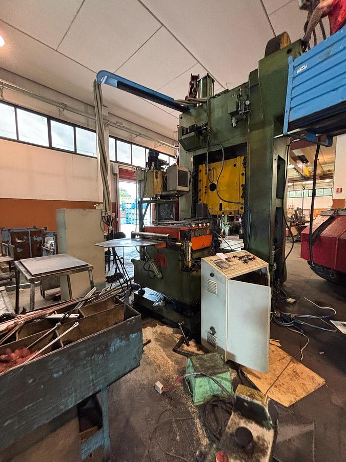 Usato COLOMBO AGOSTINO 200 ton