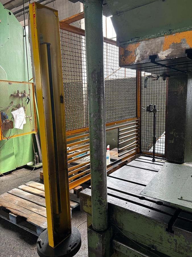 Usato OMEC 250 ton