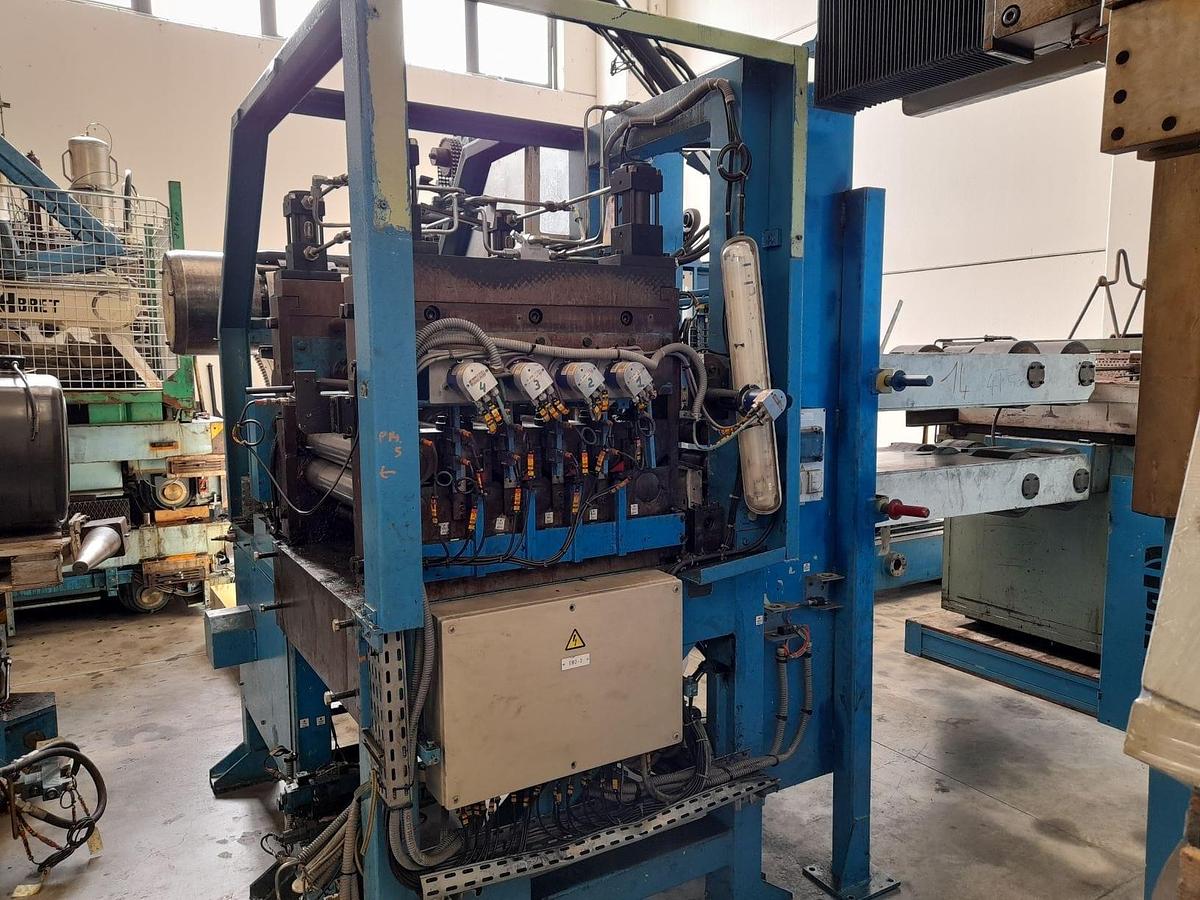 Usato Linea di svolgitura e raddrizzatura BRETT 650x7