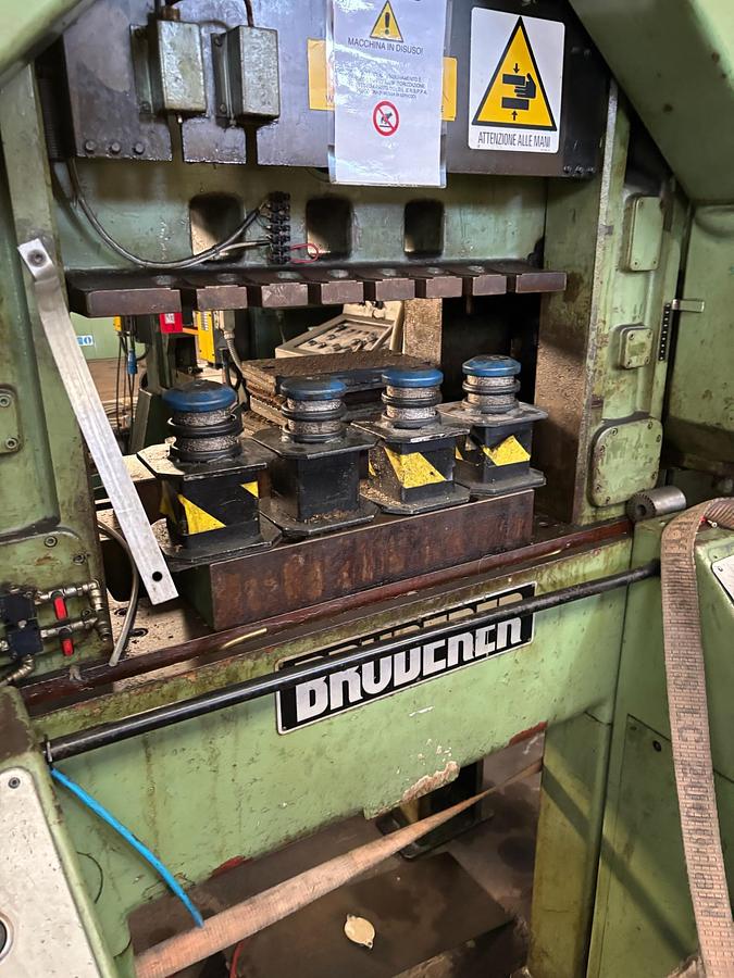 Usato Bruderer BSTA 40 ton