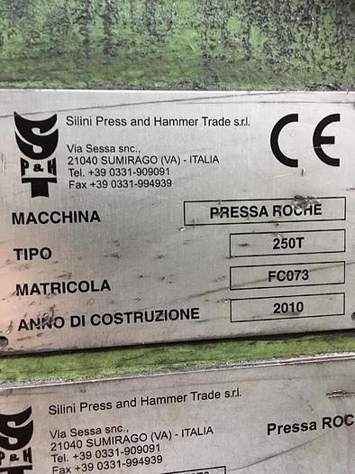 Usato 1982 ROCHE Collo di cigno 250 ton