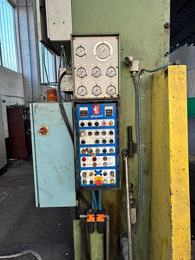 Used GIGANT 1500 Ton