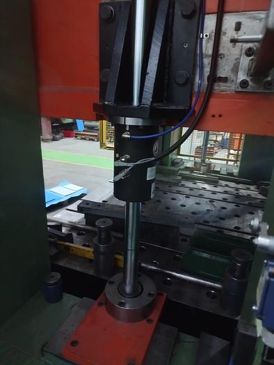 Used EMANUEL 500/2000 ton