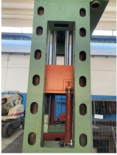 Ricondizionato MURARO 3000 ton