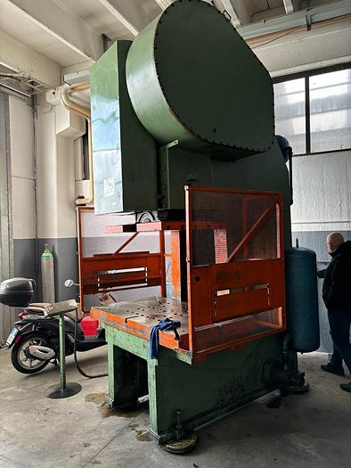 Usato InverPress 250 ton