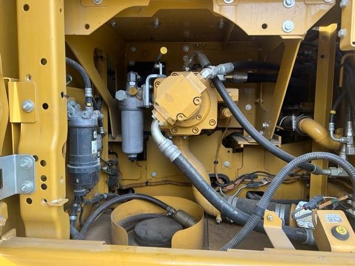 Used 2018 CAT 320 GC / with Hyd Thumb