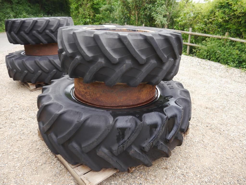 Used Dual Wheels and Tyres