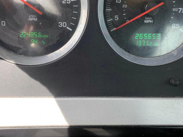 Used 2011 Kenworth T440 tri axle dump truck