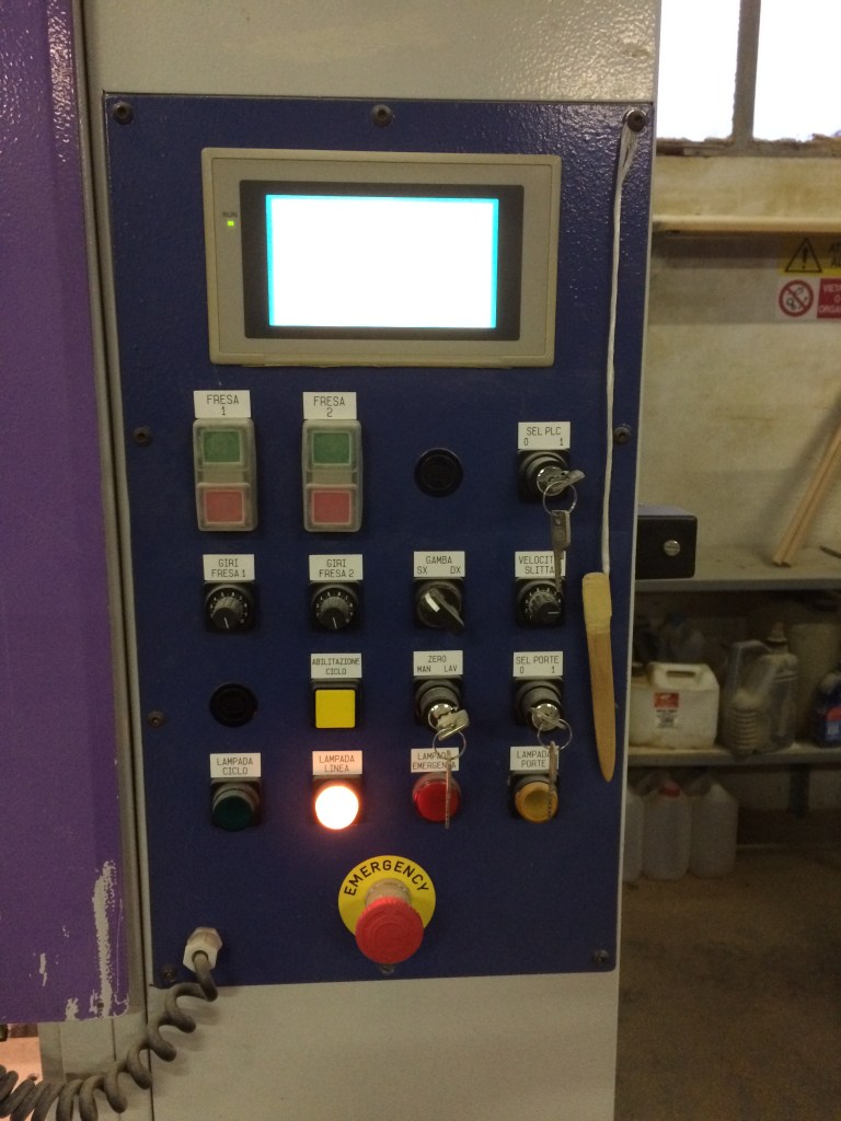 Used 1999 Fresatrice a “T” marca COMEC modello FR/2-1000 PLC per produzione lettini, sdrai o simili