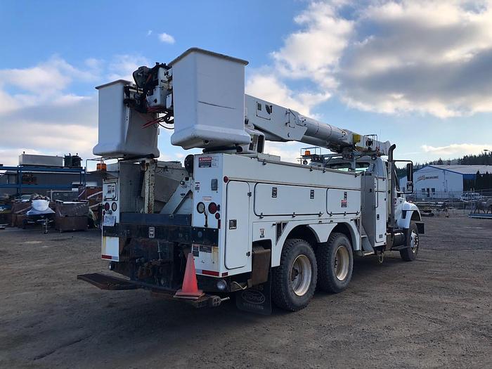 Used 2003 IHC Altec AM 855 Bucket Truck